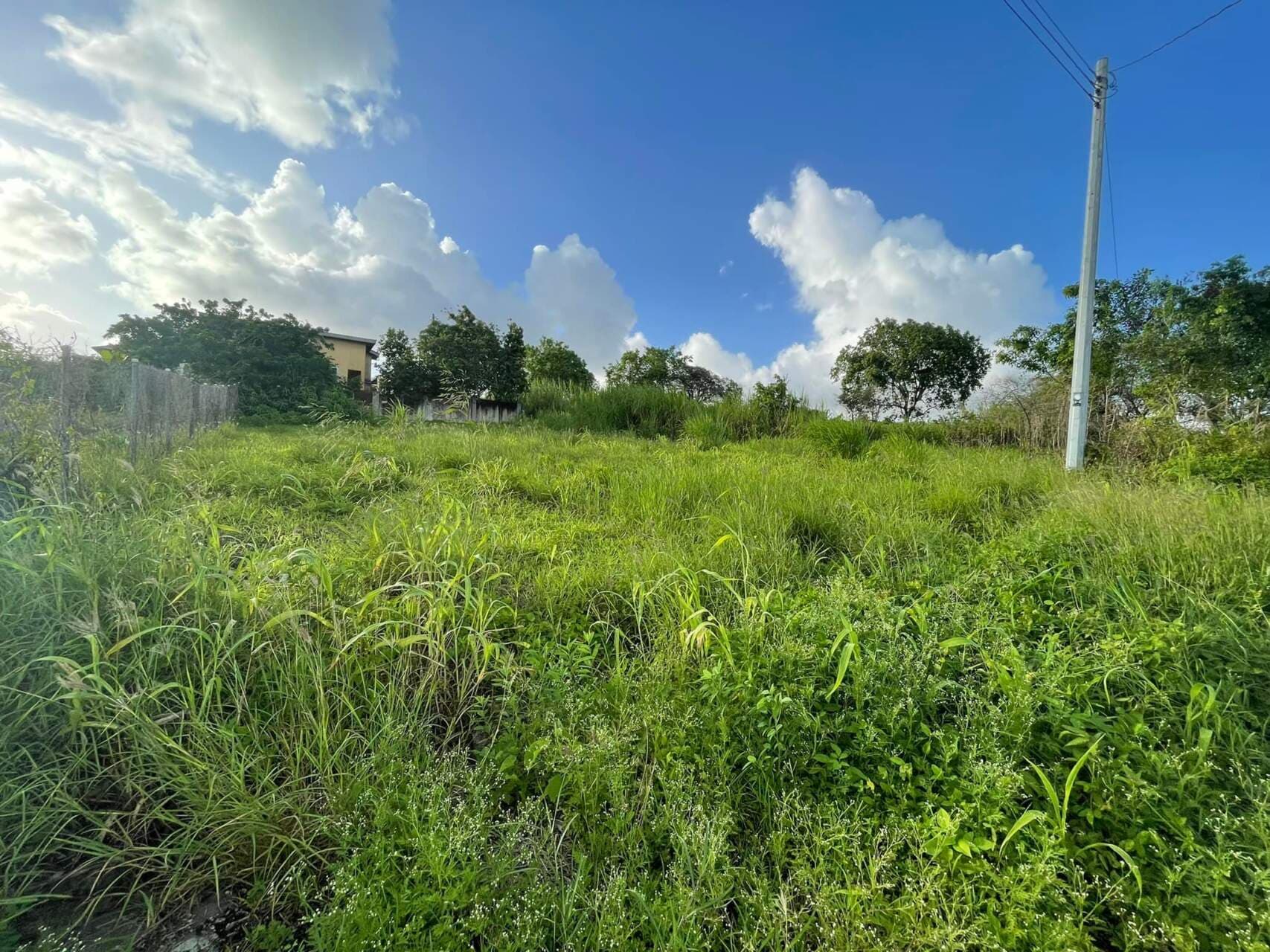 Land For Sale – La Romain, La Romain