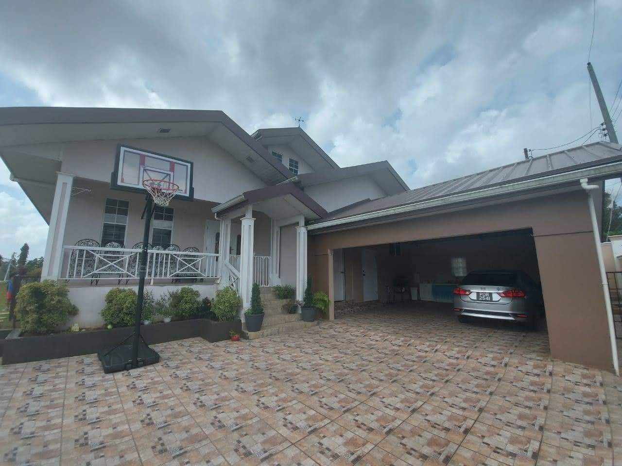 House for Rent in Hillview Gardens, Avocat, Avocat