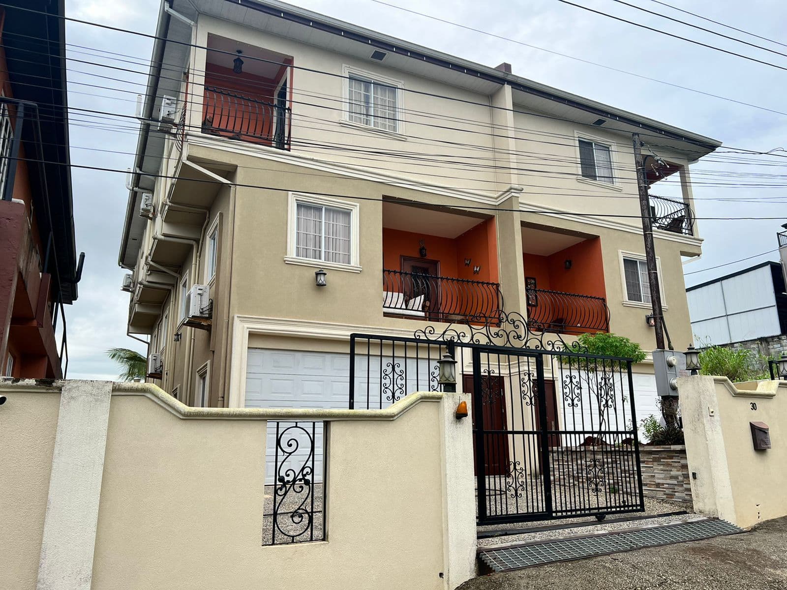 3 Storey Duplex for Sale, Duncan Village