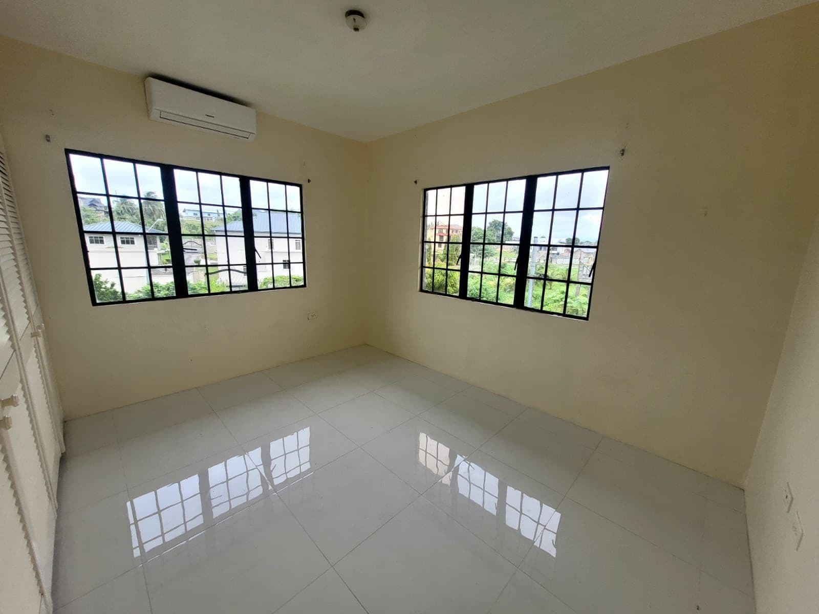 FOR RENT – Palmiste Block 3, Palmiste