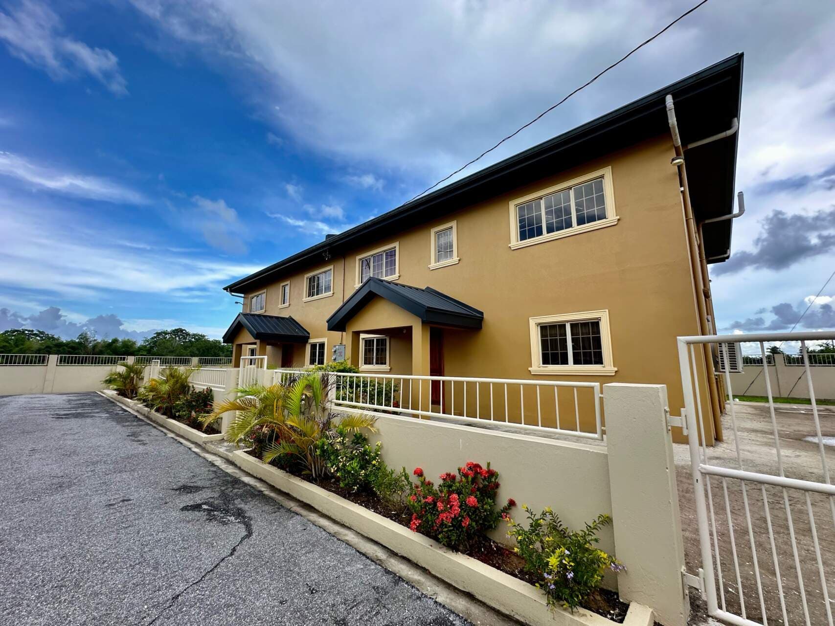Townhouse For Sale Charlieville, Charlieville