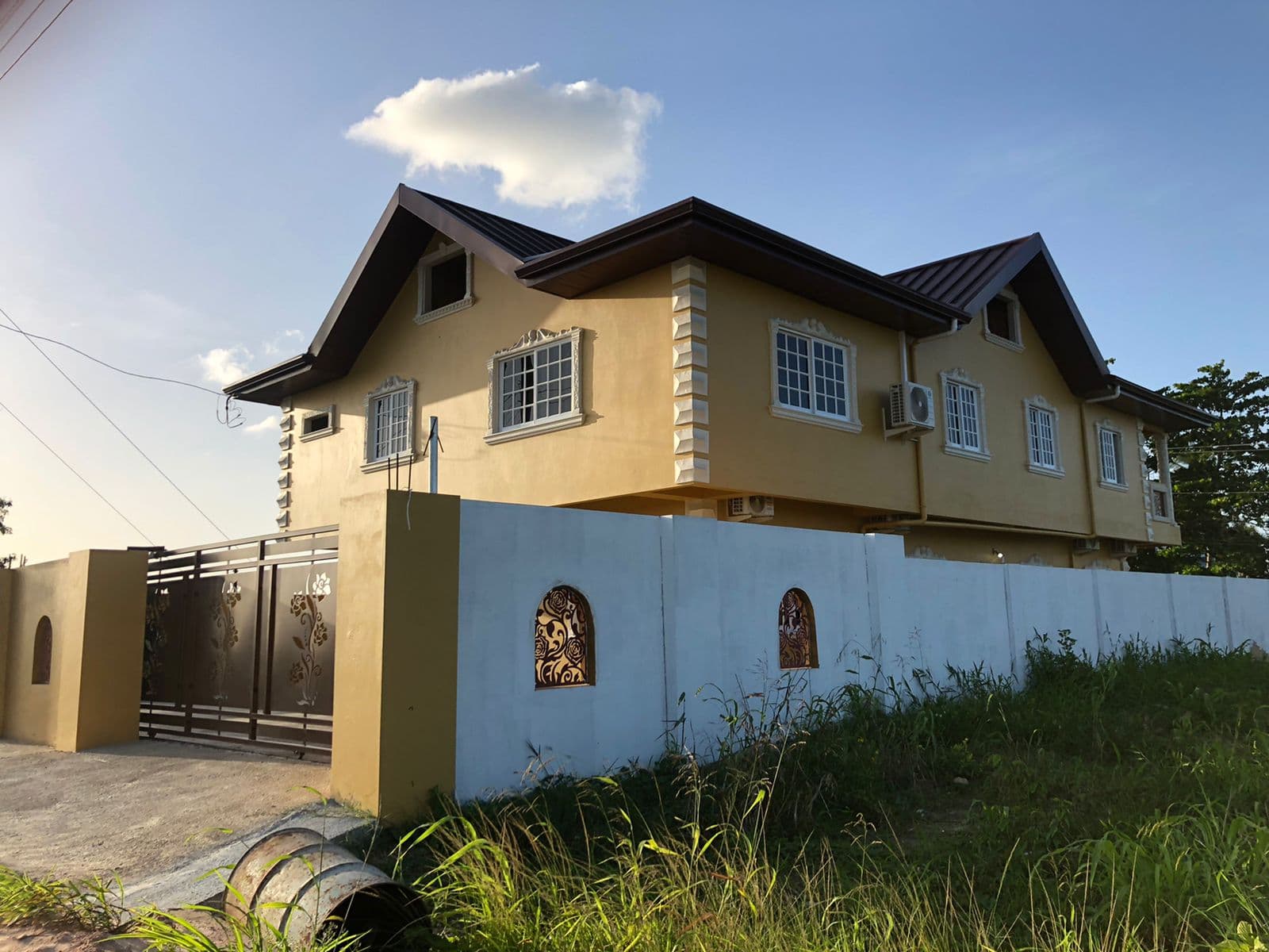 FOR RENT: Bay View Apartment, La Romain, La Romain